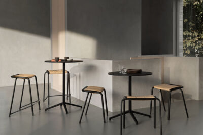 Lammhults_A22_stools_H63_H46_black_pad_naturalleather_ArchalX_tables_black_e01.jpg