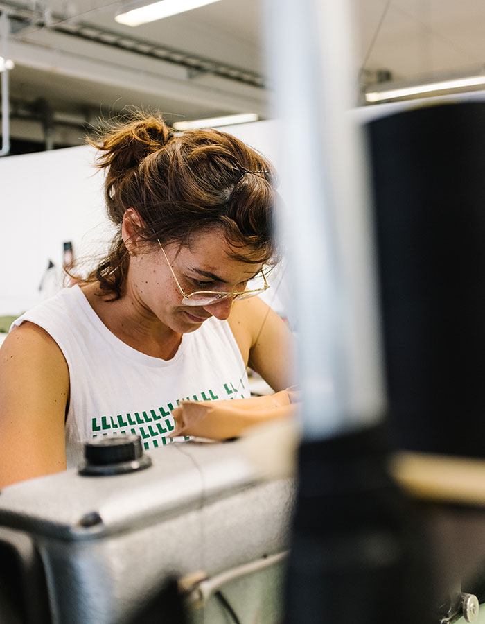 Upholstery sewing at Lammhults