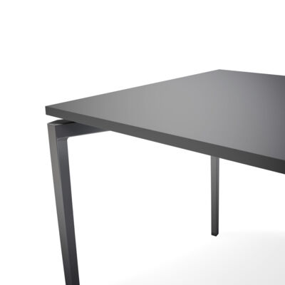 archal_table_darkgrey2_retusch_ben.jpg