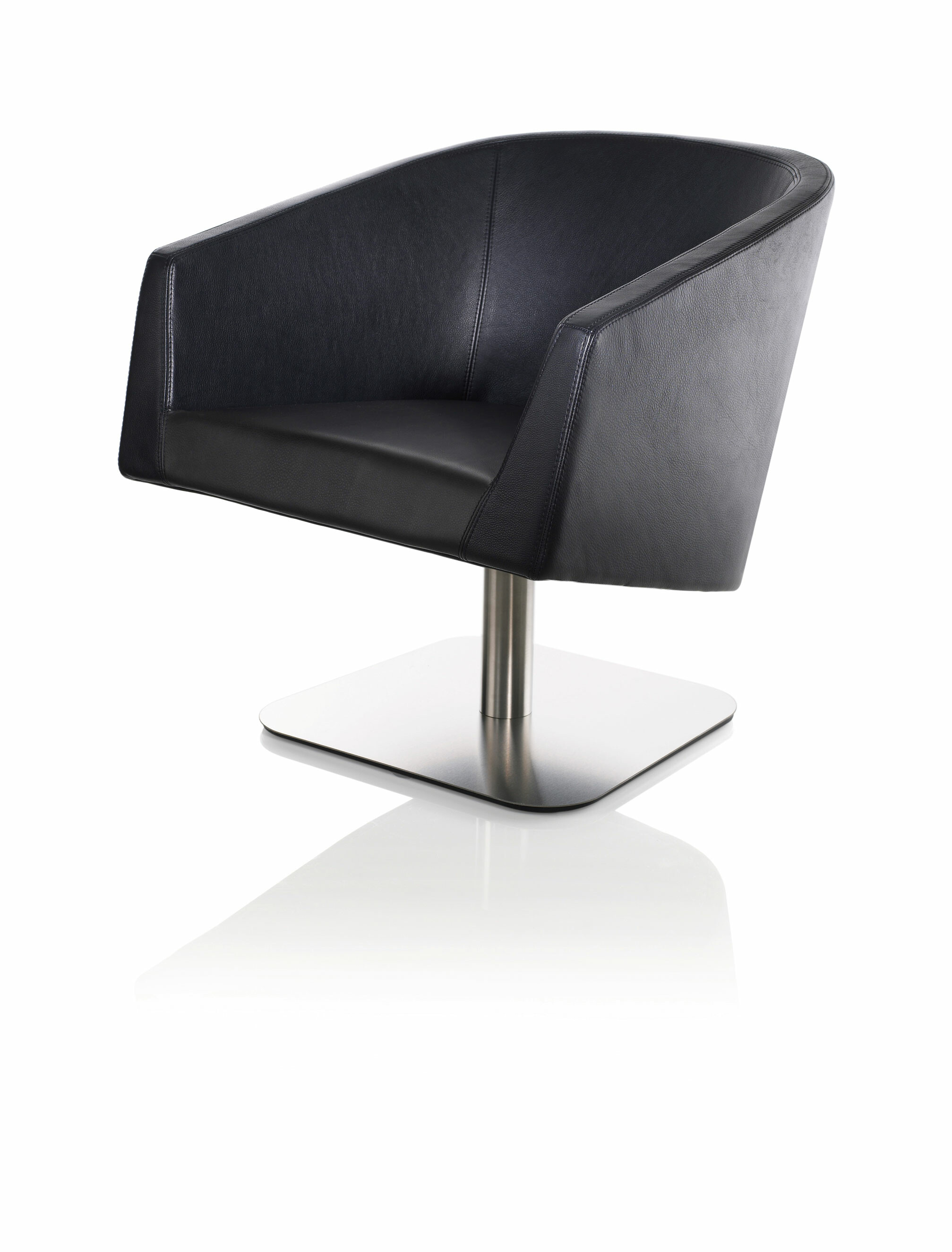 Club Easy Chairs Sofas Lammhults Club Easy Chair Swivel Base