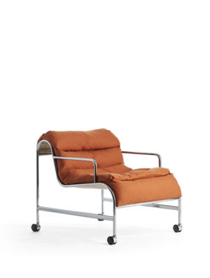 Sunny – Easy chair with armrests & casters