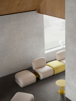 Lammhults_Bau_modularseating_sand_yellow_Ciao_table_yellow_e01.jpg