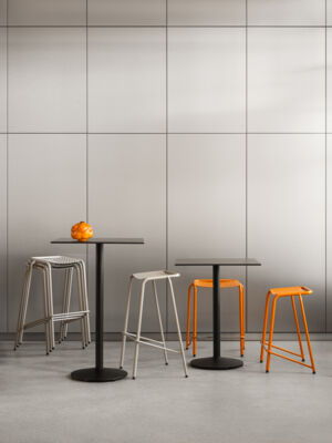 Lammhults_A22_barstool_H78_beige_H68_orange_CampusCafe_table_square_black_e01.jpg