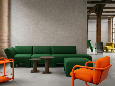 Lammhults_Geofanti_modularseating_green_Tension_trolley_orange_Ciao_table_brown_S704_easychair_orange_e01.jpg