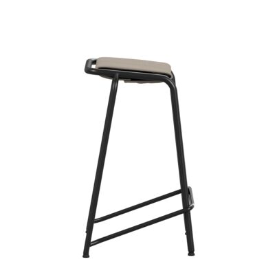 Lammhults_A22_stool_H63_black_seatpad_side_1.png