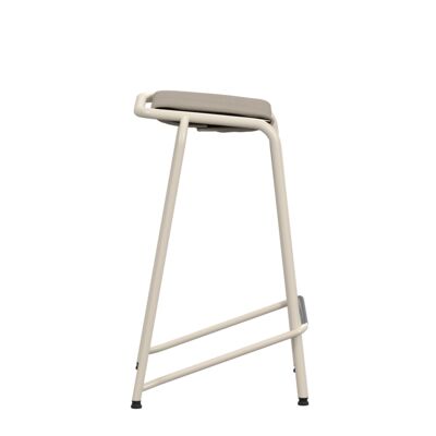 Lammhults_A22_stool_H63_lightbeige_seatpad_side.png