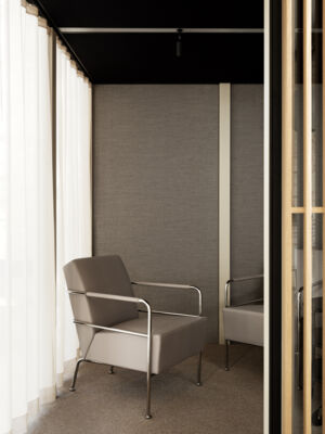 Lammhults_Cinema_easychair_grey_chrome_e01.jpg