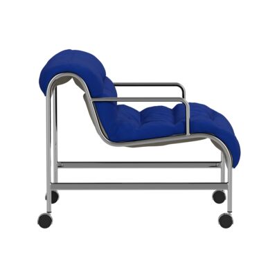 Lammhults_Sunny_easychair_arms_casters_chrome_blue_side_1.png