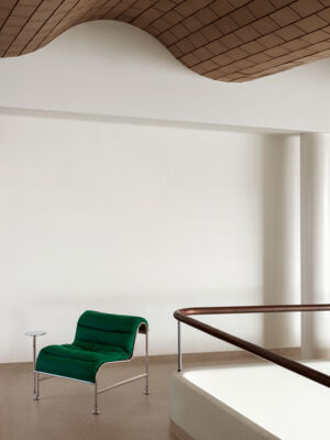 Lammhults_Sunny_easychair_green_chrome_e01.jpg