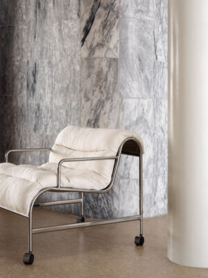 Lammhults_Sunny_easychair_white_chrome_e01.jpg