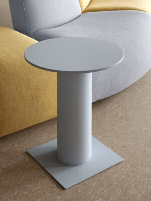 Lammhults_Ciao_table_lightblue_Bau_modularseating_lightblue_yellow_d01.jpg