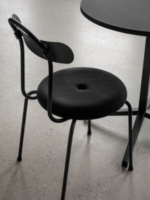 Lammhults_TaburettPlus_chair_ArchalX_table_.jpg