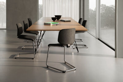 Lammhults_Add_chair_antrachite_chrome_Attach_table_oak_black_e02.jpg